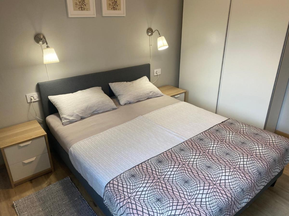 M Plus Residence Pinezići Eksteriør bilde