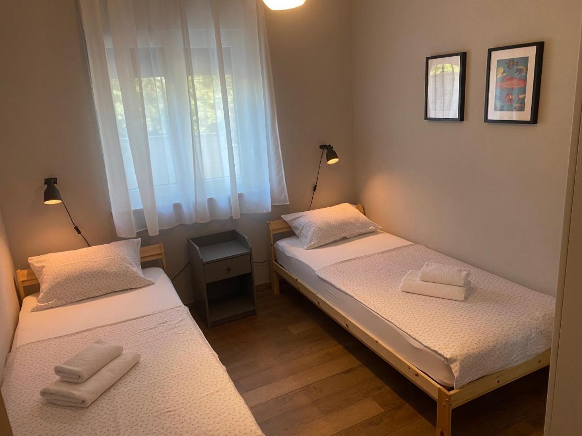 M Plus Residence Pinezići Eksteriør bilde