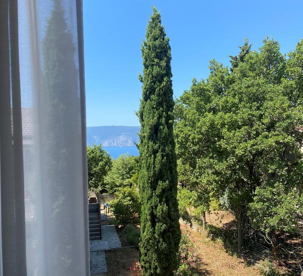 M Plus Residence Pinezići Eksteriør bilde