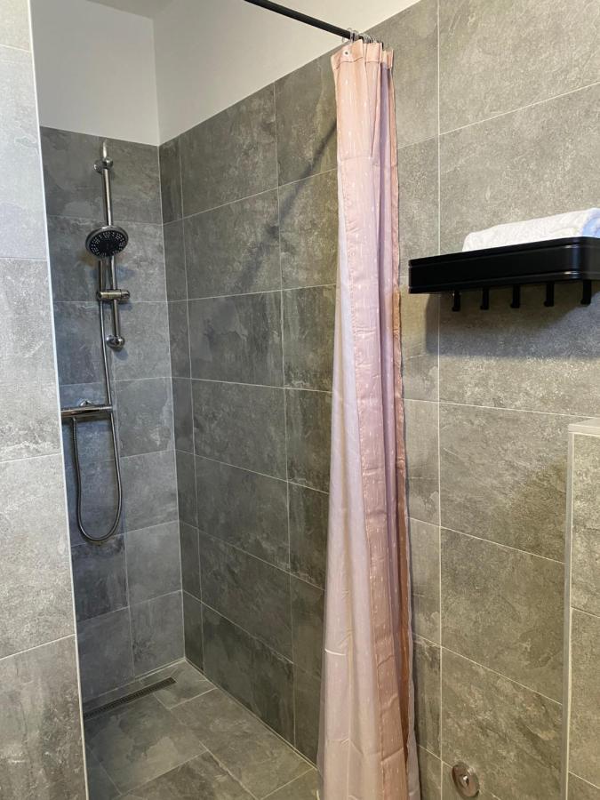 M Plus Residence Pinezići Eksteriør bilde