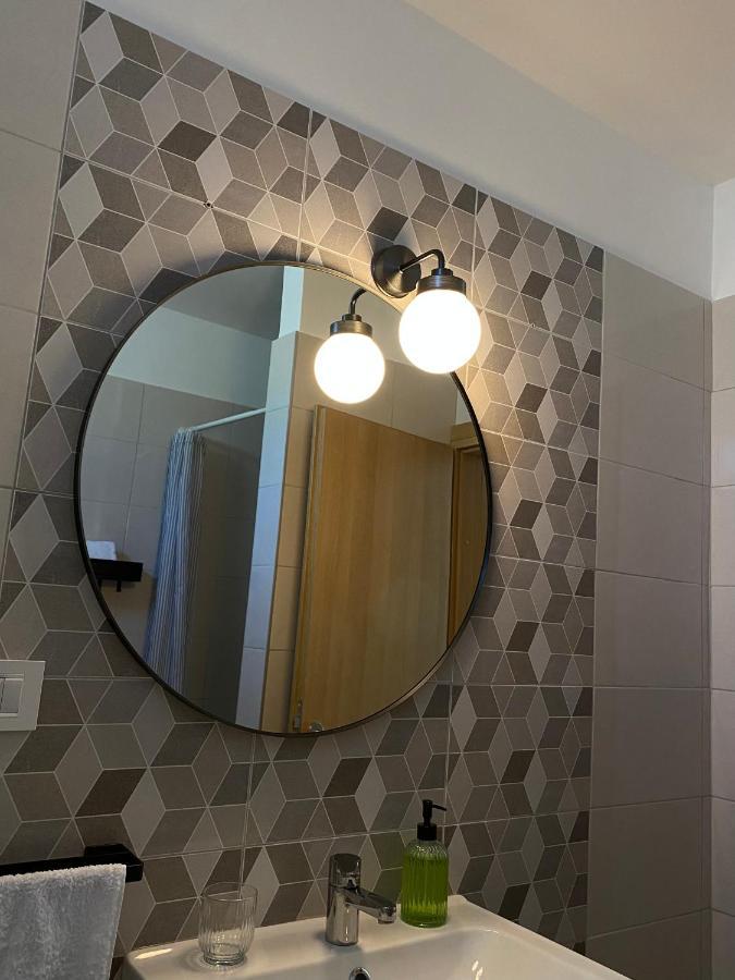 M Plus Residence Pinezići Eksteriør bilde